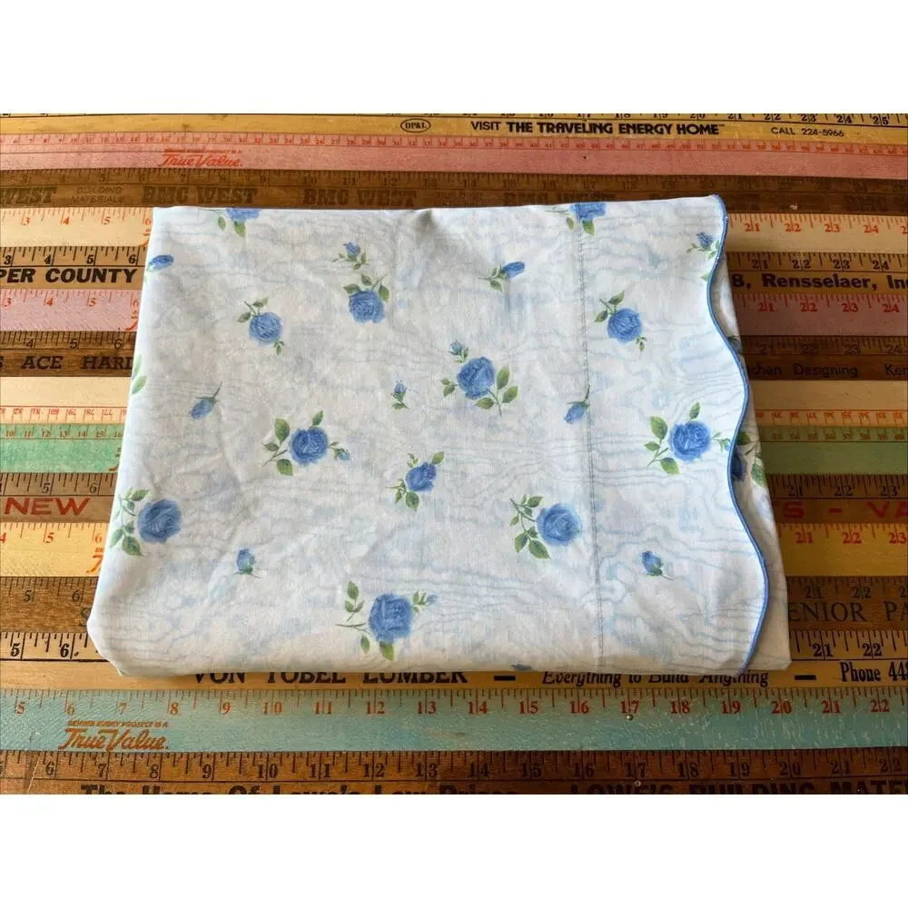 Vintage Cannon Royal Family Percale Full Flat Top Sheet Blue Floral Roses 81X104